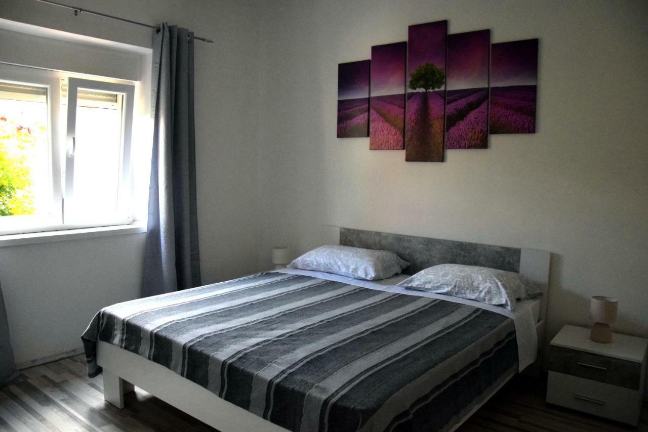 Апартаменты Apartman Ana Сали Экстерьер фото